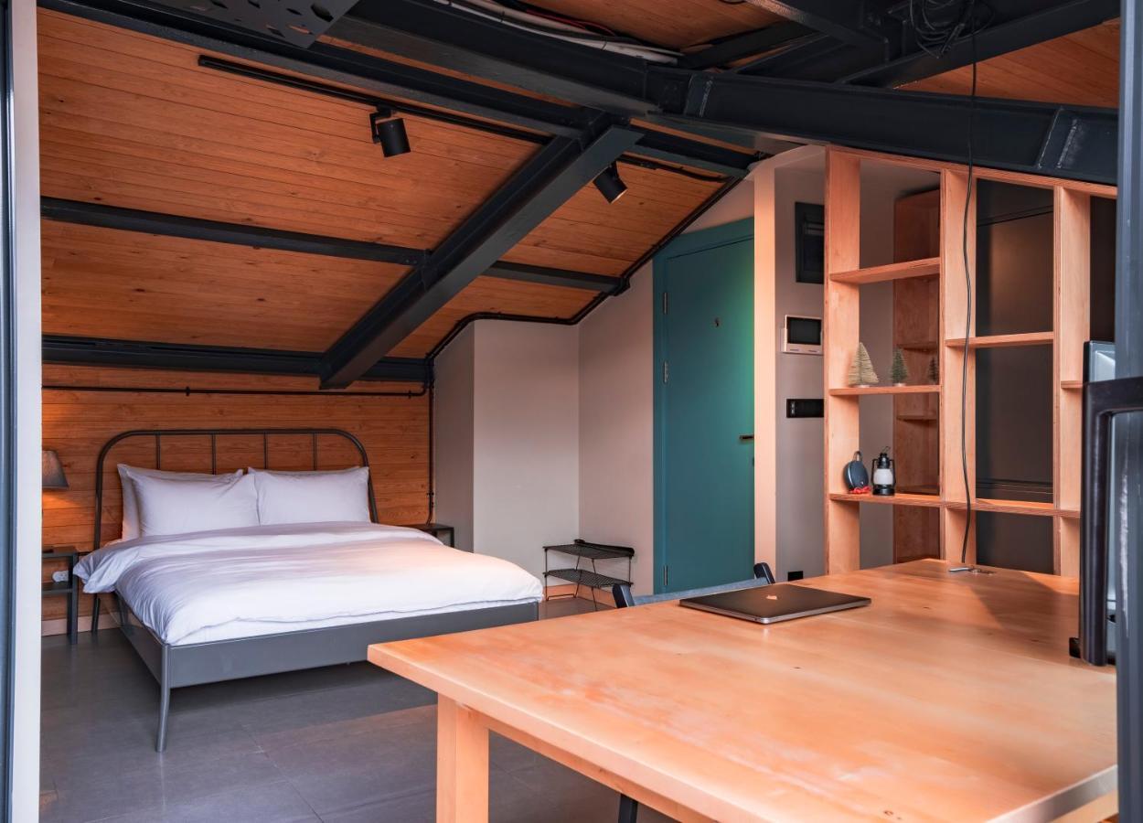 Homie Suites - "Loft 27" Urban Comfort Suites In The Heart Of Cihangir Istanbul Exterior foto